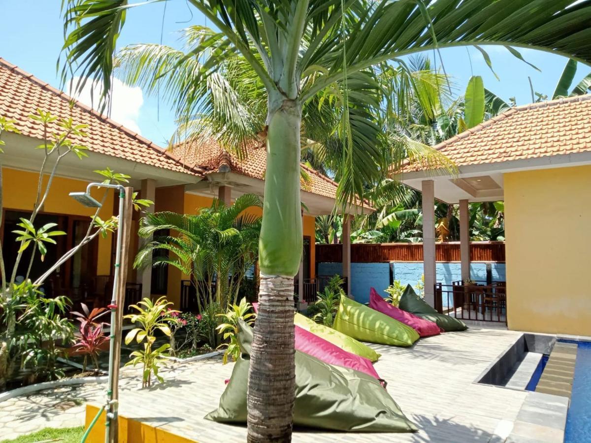 נוסה-למבונגן Yellow Bridge Guest House מראה חיצוני תמונה