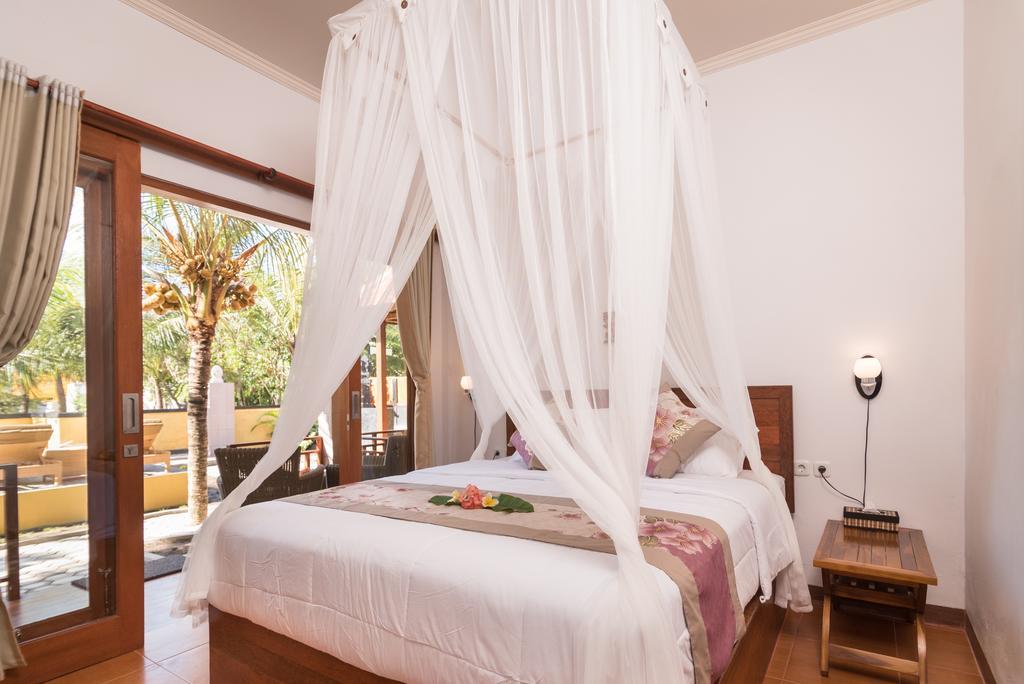 נוסה-למבונגן Yellow Bridge Guest House מראה חיצוני תמונה